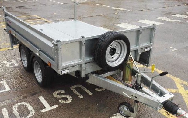 Remorque benne électrique INDESPENSION TPR27085E PTAC 2700 kg