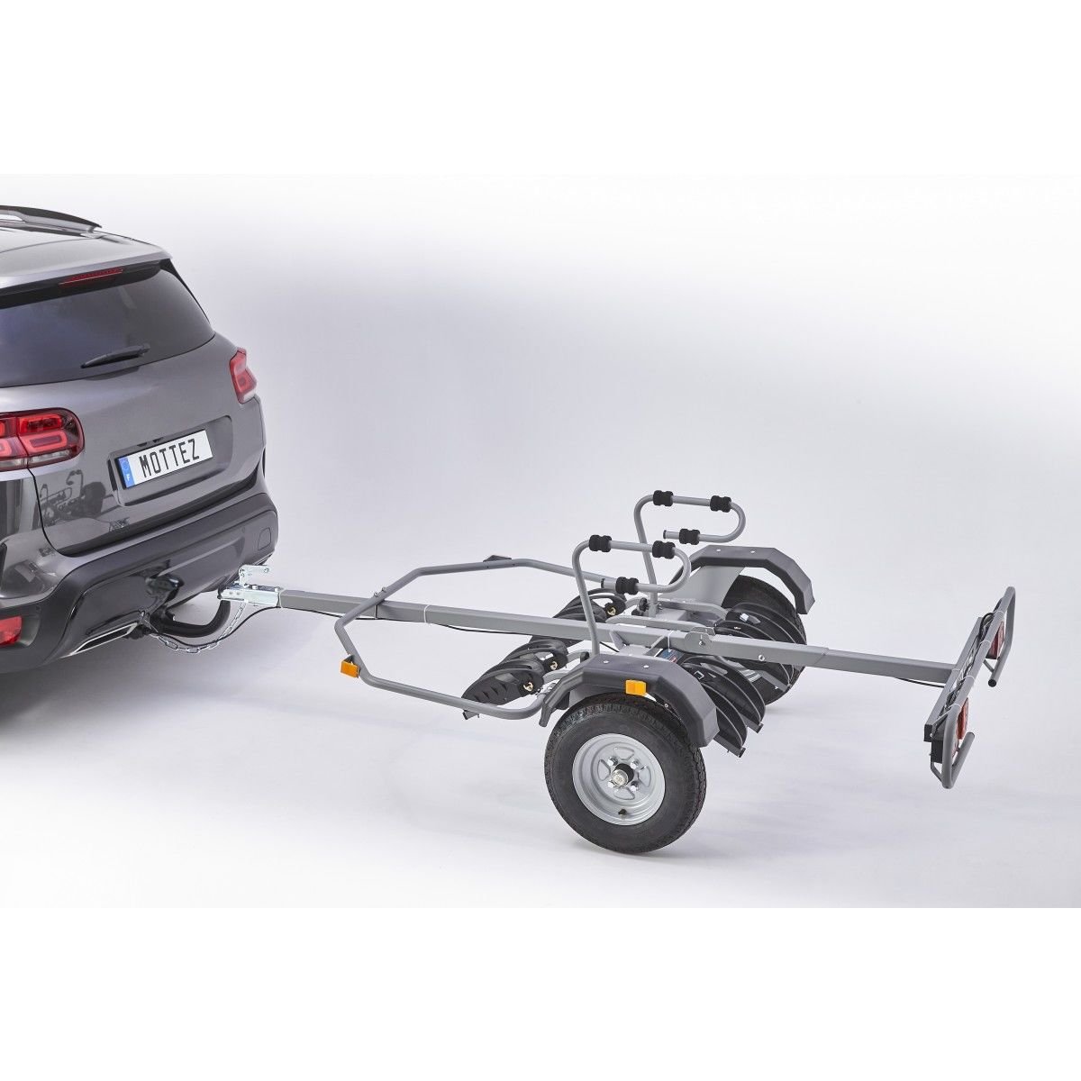 Porte-vélos Mottez pour 4 vélos sur attelage - A144V4ELEC